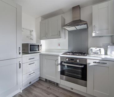 2 bedroom terraced house to rent - Photo 6