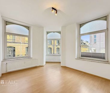 Stilvoll wohnen mit Altbaucharme – 3-Zimmer-Wohnung mit Aufzug und ... - Photo 4