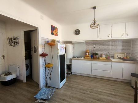 Location Appartement 3 pièces 55m² ST HIPPOLYTE 66510 - Photo 3