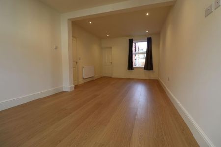 2 bedroom terraced house to rent - Photo 2