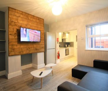 3 bedroom terraced house to rent - Photo 2