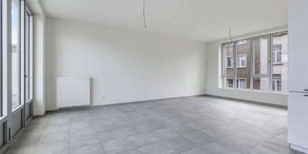 Appartement te huur in Antwerpen voor € 1.975 met 3 slaapkamers - Photo 2
