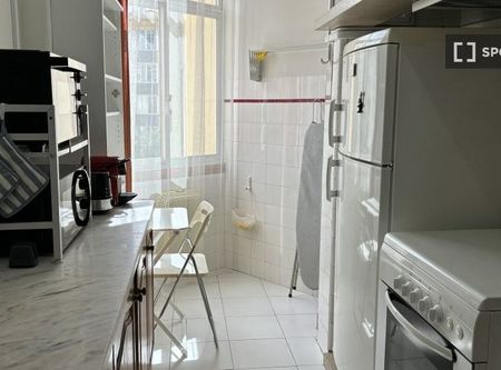 lisbon, Lisbon 1500-074 - Photo 3