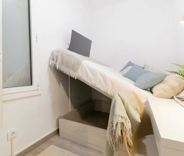 Carrer de Padilla, Barcelona, Catalonia 08025 - Photo 3