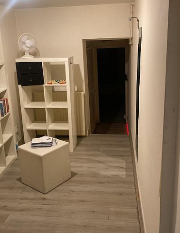 Per direct beschikbaar in het centrum van Roosendaal, een betaalbaar 2-kamerappartement - Photo 2