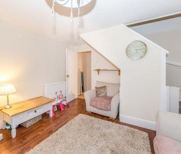 2 bedroom semi-detached house to rent - Photo 6