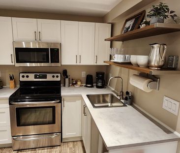 For Lease - 175 Art West Avenue, Newmarket, Ontario - Photo 1