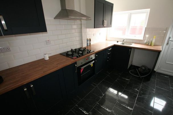 3 bedroom terraced house to rent - Photo 1