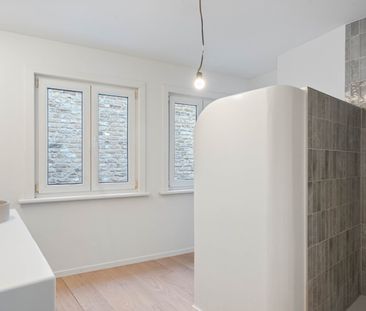 Gerenoveerde rijwoning in het centrum van Veurne - Photo 5