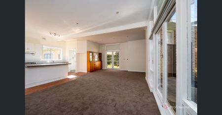 9 Merinda Place, Armidale, NSW 2350 - Photo 5