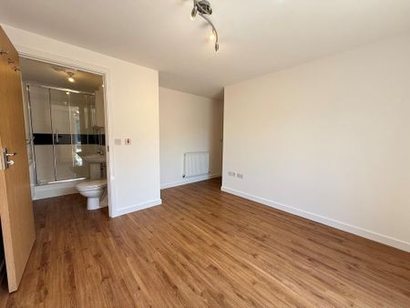 2 bedroom apartment to rent - Photo 5