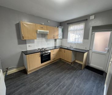 2 bedroom terraced house to rent - Photo 6