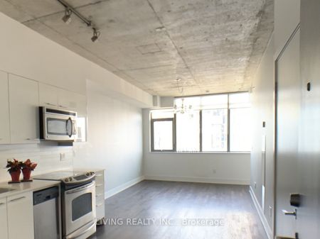 Trinity Lofts 90 , #706 - Photo 4