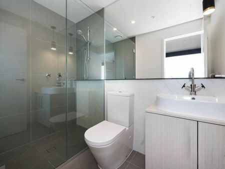 Riverside Living - Stylish Two-Bedroom Apartment in the Playhouse Development - Photo 2