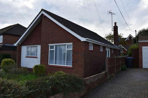 Palmerston Avenue, Broadstairs, CT10 - Photo 1