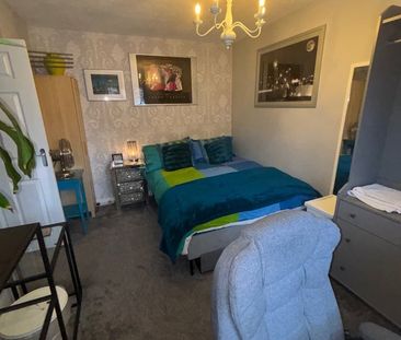 2 Bed Semi-Detached House, Watson Avenue, BS4 - Photo 4