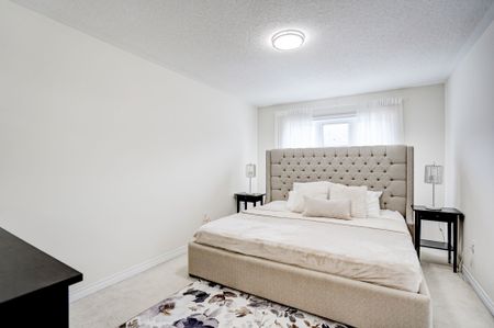 For Lease - 25 Collier Crescent, Markham, Ontario - Photo 2
