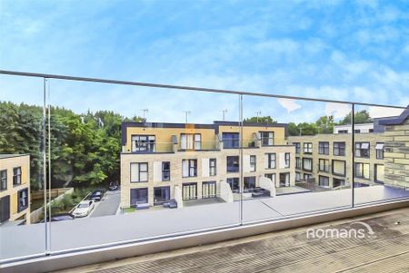 4 bedroom terraced house to rent - Photo 2