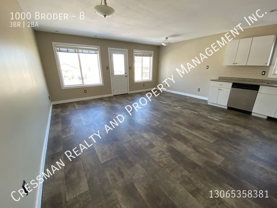 3 bed, 1.5 bath townhouse - Photo 1