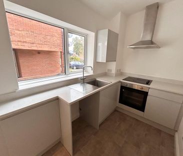 2 bedroom maisonette to rent - Photo 5