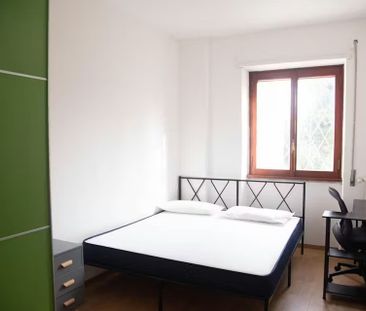 Via Colle Di Mezzo, Rome, Lazio 00143 - Photo 2