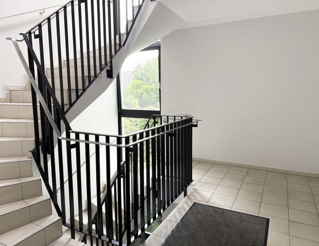 Großzügige 4,5 Zimmer-Designwohnung (ca. 163 m²) mit Sonnenbalkon & TG-Stellplatz in Bestlage - Foto 1