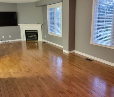 For Lease - 88 Wade Square, Clarington, Ontario - Photo 1