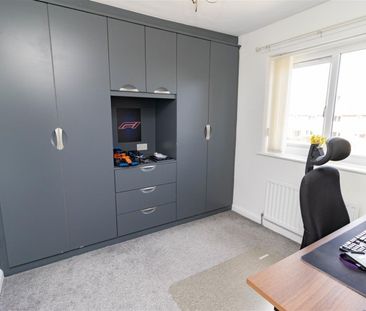 2 Bedroom House - Semi-Detached - Photo 3