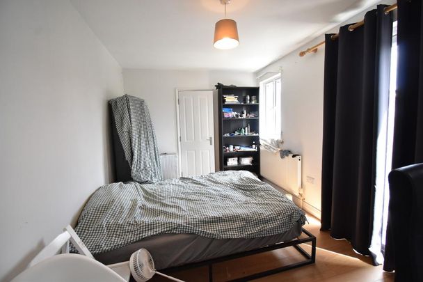 3 bedroom apartment to rent - Photo 1