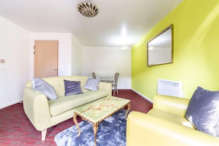 3 bed apartment to rent in Rialto Building, City Centre, NE1 - Photo 3