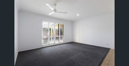 FAMILY HAVEN IN PRIME POSITION - Photo 5