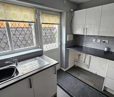 Botany Close, Heywood - Photo 1