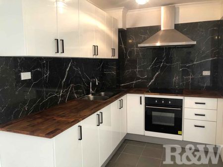1/7 Griffiths Street Blacktown - Photo 5