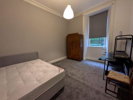 4 bedroom apartment to rent - Photo 2