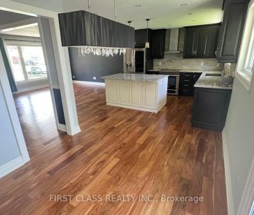 3082 Lindenlea Drive #MAIN FLOOR - Photo 1