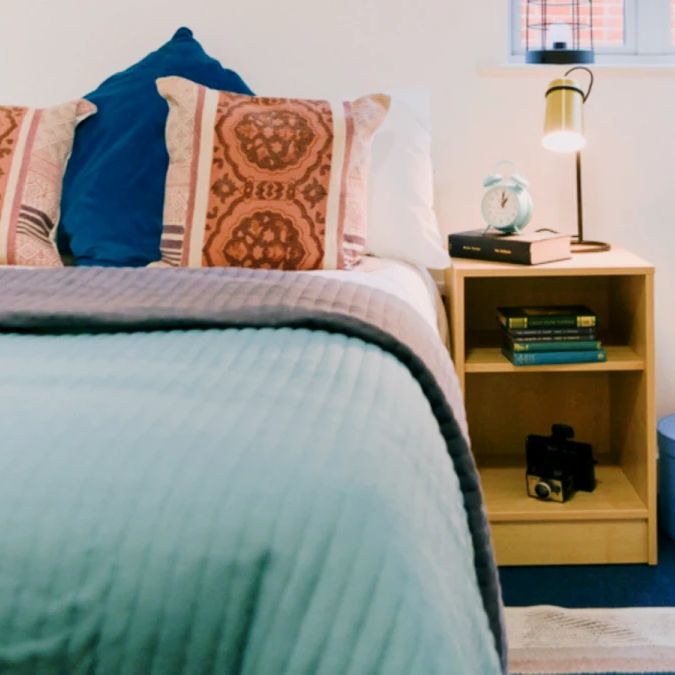 Classic 4 Bed Apartment - Photo 1