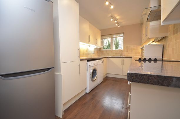 3 bedroom semi detached house to rent - Photo 1