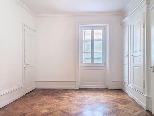 Bel appartement de 6 pièces avec cachet et lumineux au 1er étage - Photo 1