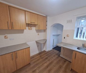 2 bedroom terraced house to rent - Photo 1
