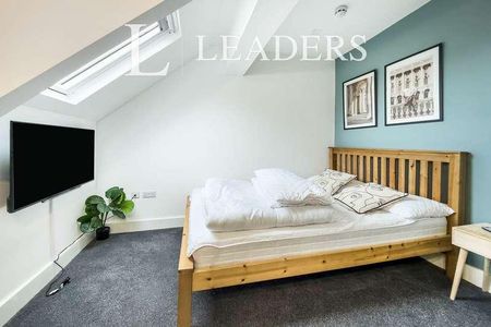 Oddfellows Court, Well Street, Buckingham, MK18 - Photo 2