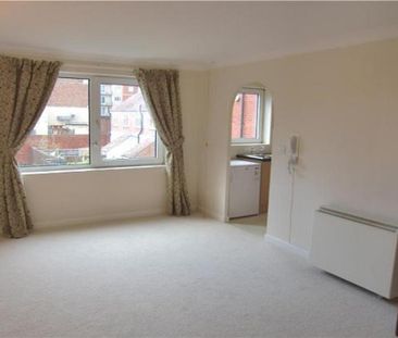 1 bedroom retirement property to rent - Photo 1