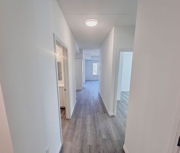 For Lease - 373 Hill Street Unit# 510, London East, Ontario - Photo 6
