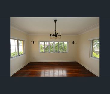 Hidden Gem in Seven Hills – Character, Space & Convenience! - Photo 1