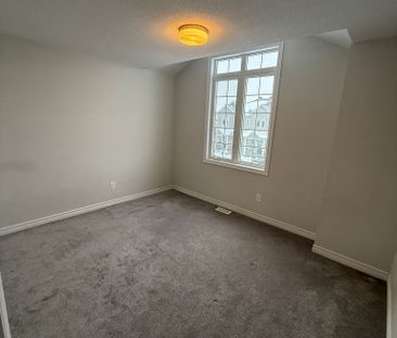 For Lease - 91 Main Halyard Lane, Barrhaven, Ontario - Photo 6