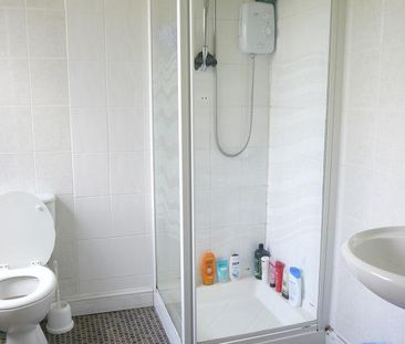 7 bedroom house of multiple occupation to rent - Photo 2