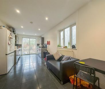 House share to rent - Photo 1