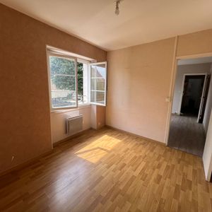 Location Appartement 2 pièces 33 m2 à Dourdan - Photo 2
