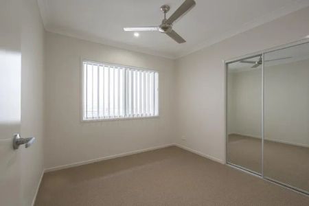 Fantastic Family Home - Photo 2