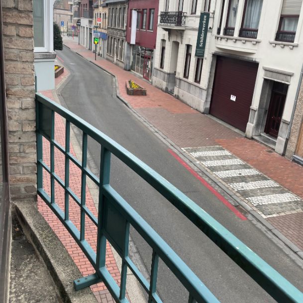 Gunstig gelegen instapklaar twee slaapkamer appartement + ruim terras - Foto 1