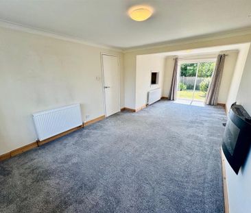 3 bedroom semi-detached house to rent - Photo 5